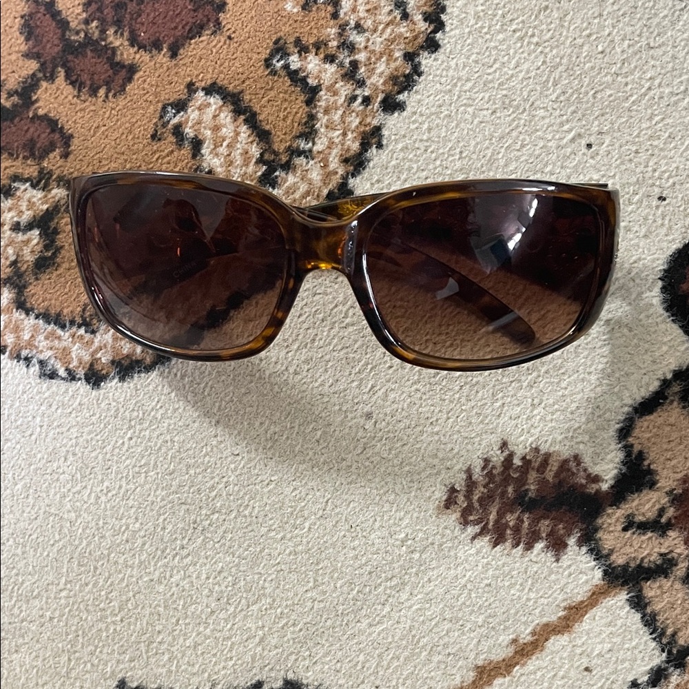 Tortoise Shell Sunglasses - image 1